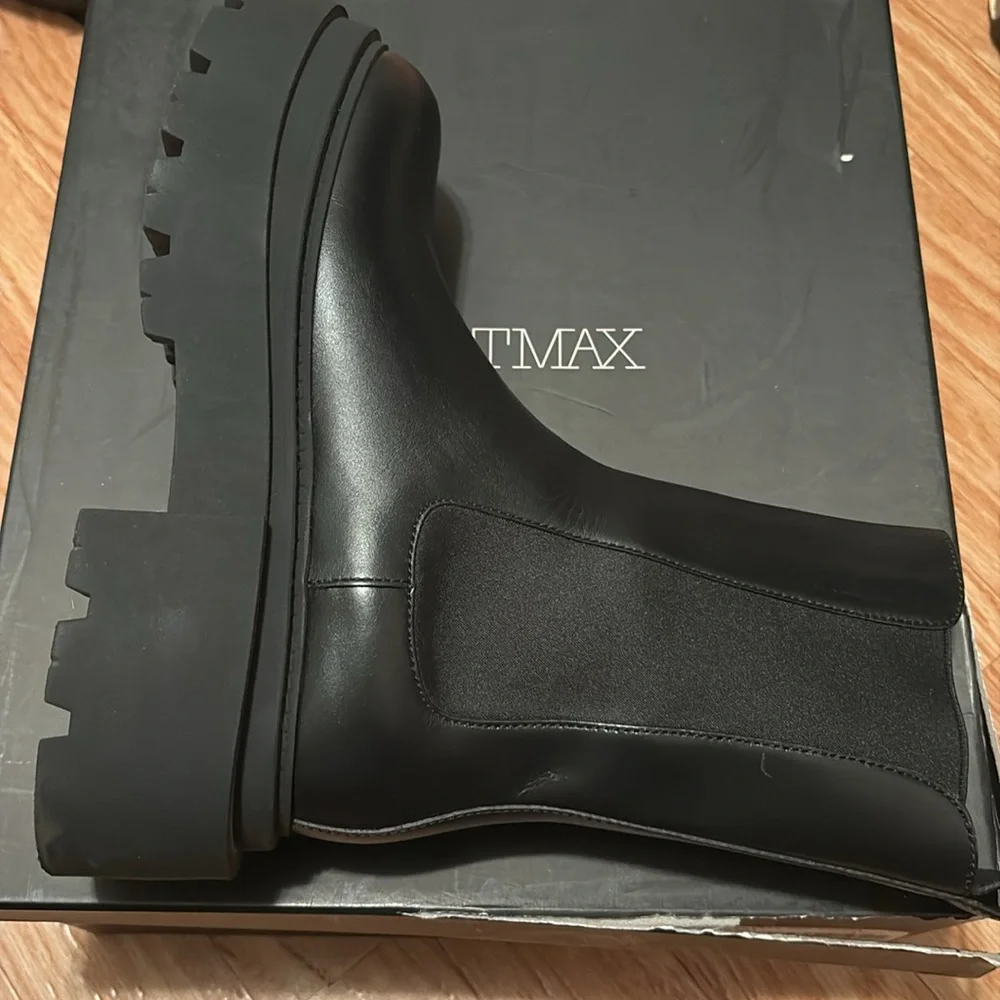 SPORTMAX by Max Mara Black SALVIA Chelsea Boots - still available